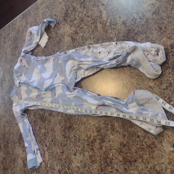 Carter's footie jammies set of 2 size 4T - Picture 13 of 13